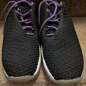 NIKE AIR JORDAN Black Purple size 6Y